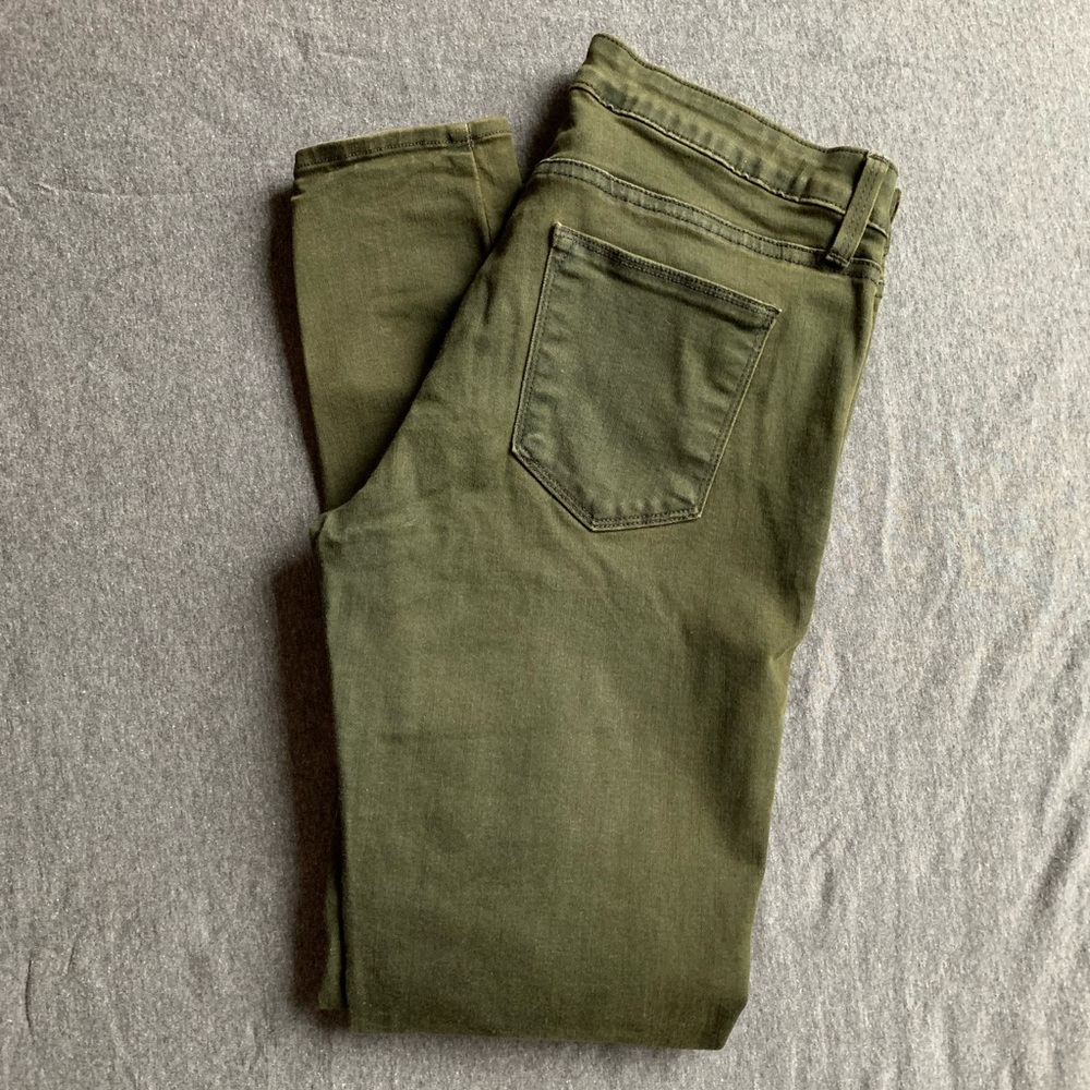 Olive Jeans